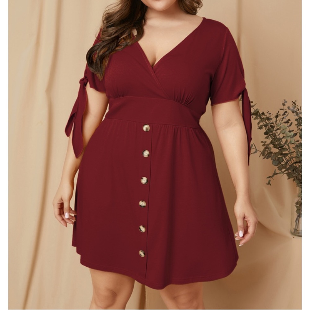 Plus Size Belt Design V-neck Short Sleeves Dress